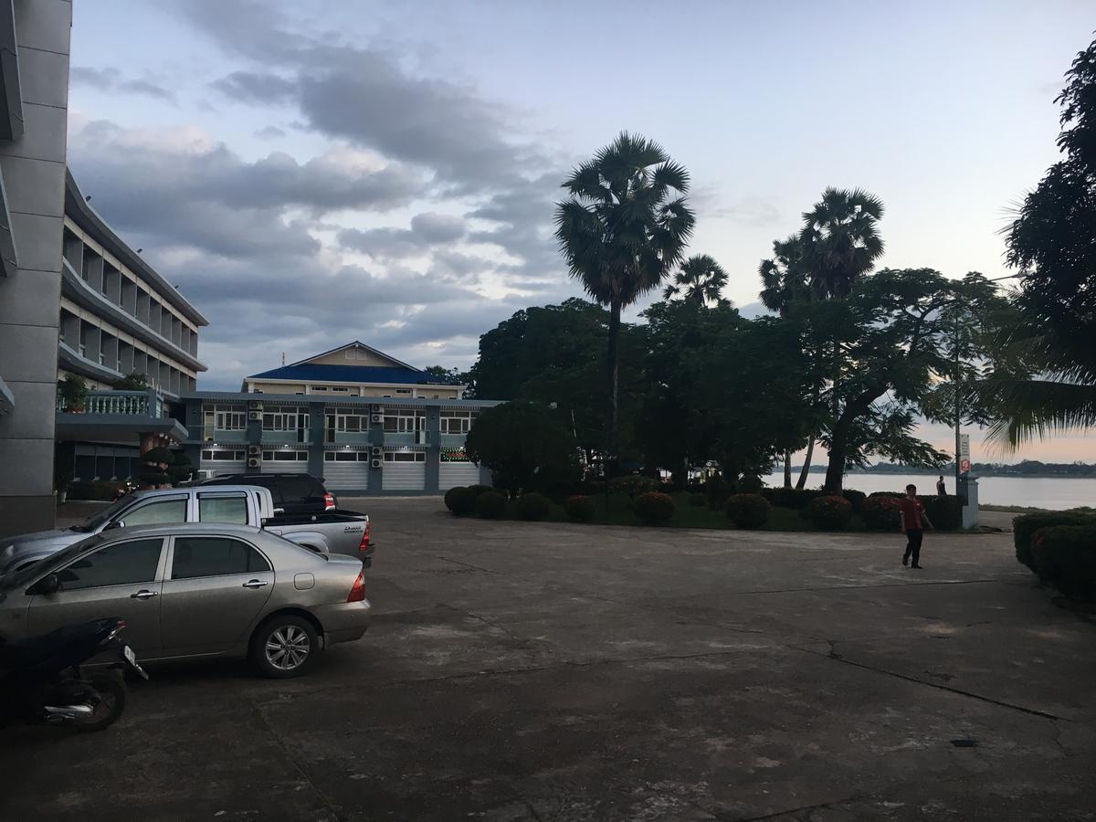 Mekong Hotel Тхакхек Екстер'єр фото