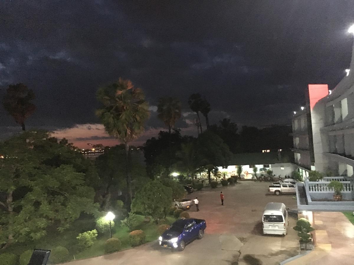 Mekong Hotel Тхакхек Екстер'єр фото